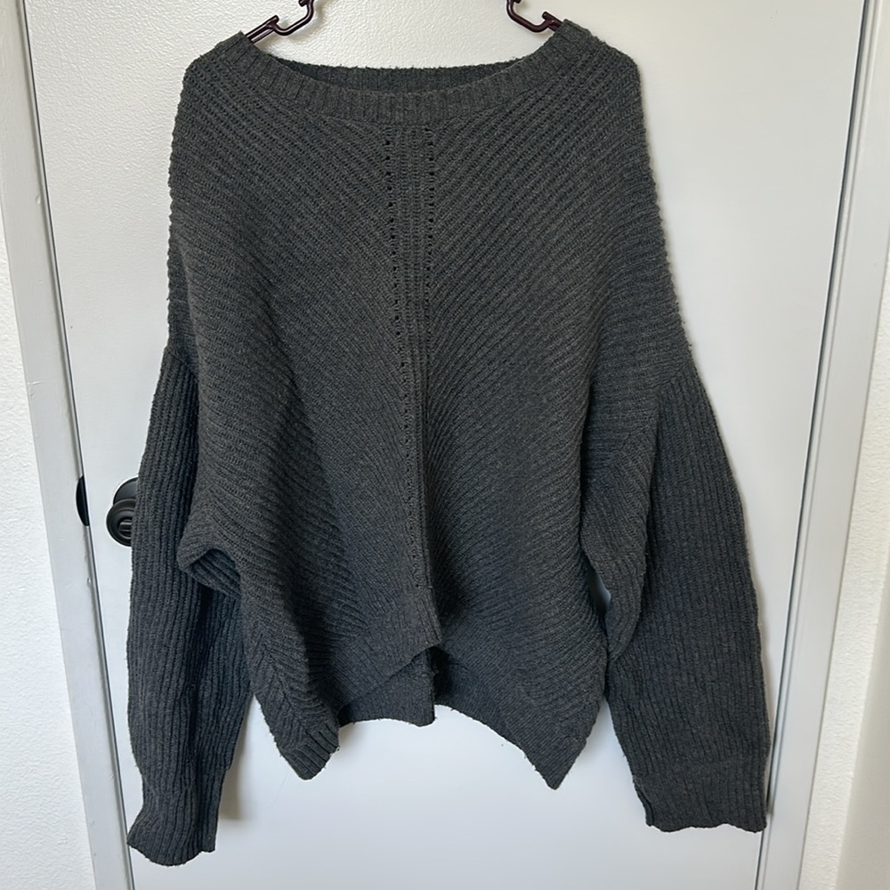 Splendid Women's Crewneck Pullover Sweater Sweatshirt. Size Large. - Picture 4 of 7